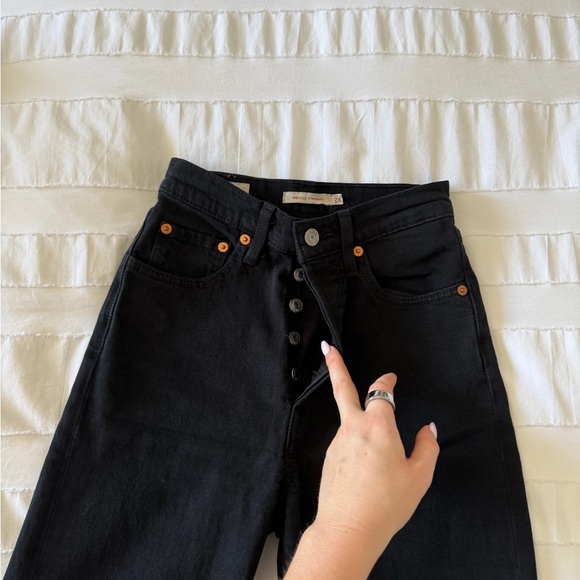 Levi’s Ribcage Straight Black High Rise Jeans Size 24 - Picture 4 of 7